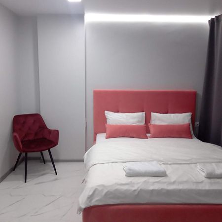Pure Apartments Vip 2 Lviv Exteriör bild