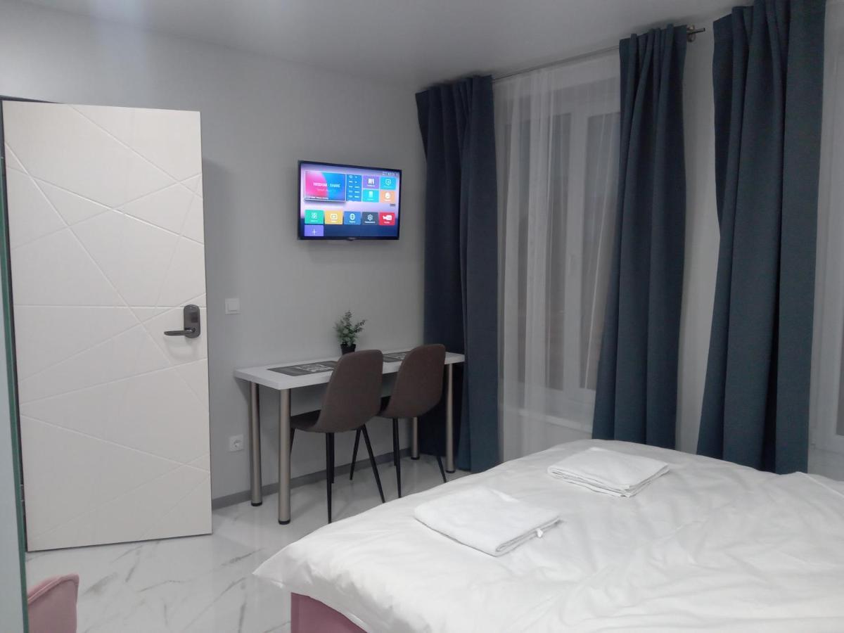 Pure Apartments Vip 2 Lviv Exteriör bild