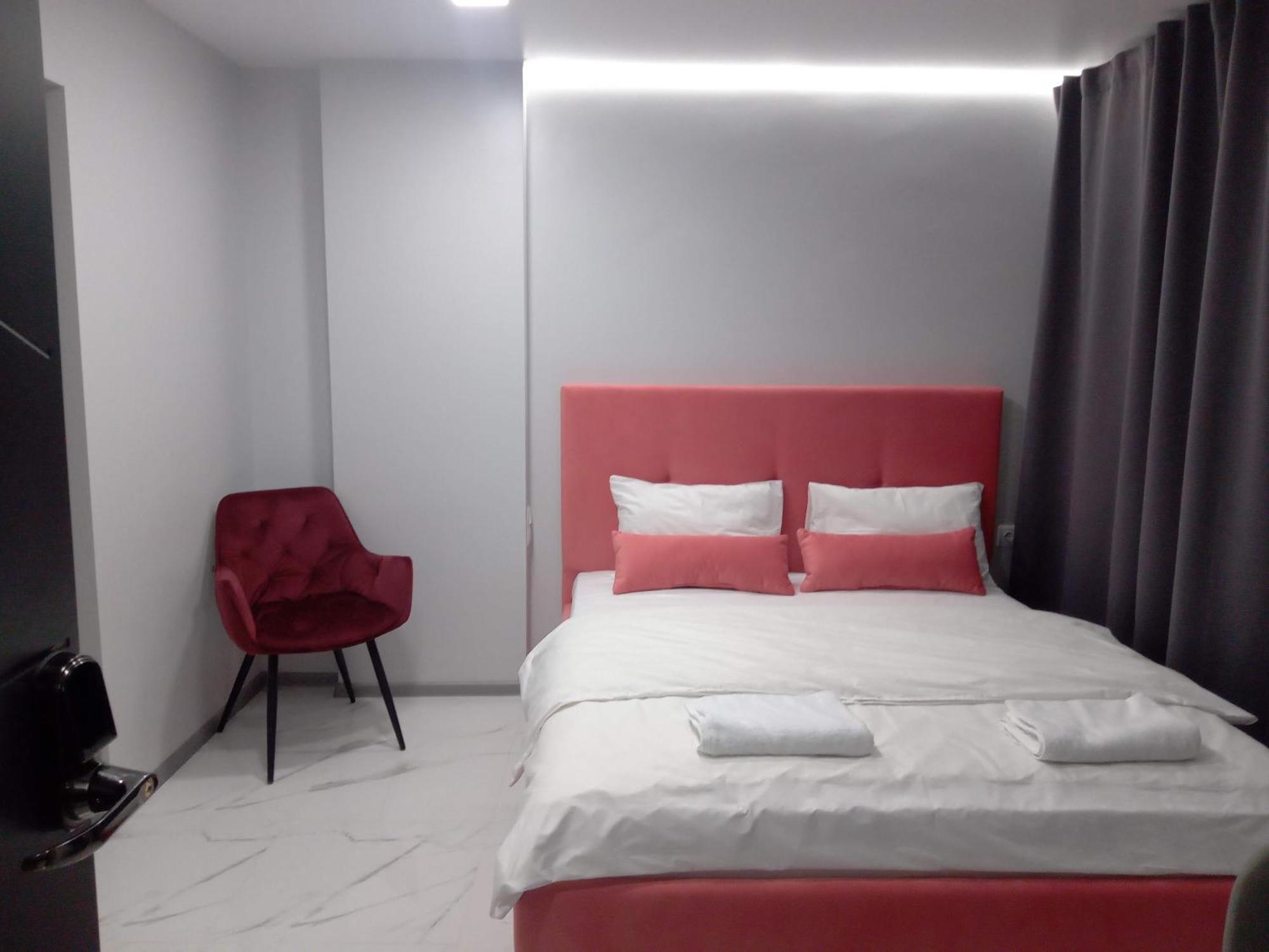 Pure Apartments Vip 2 Lviv Exteriör bild